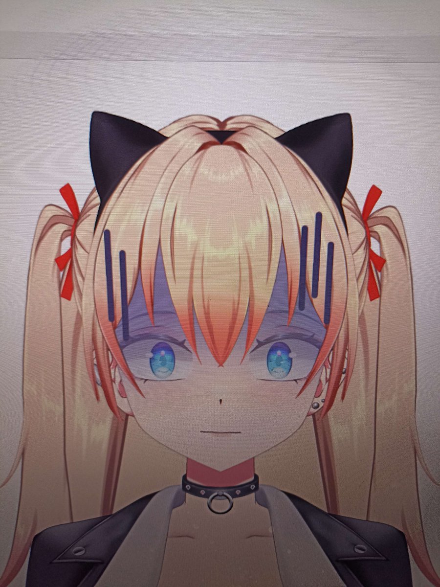 Esta es una de las expresiones del nuevo modelo de NekomaVT <a href="/ArtvSaker/">Sakerlan🐣💕| Vgen Open |</a>  <a href="/SamDvila/">Sakerlan</a>  gracias mi chava 🫡✌️