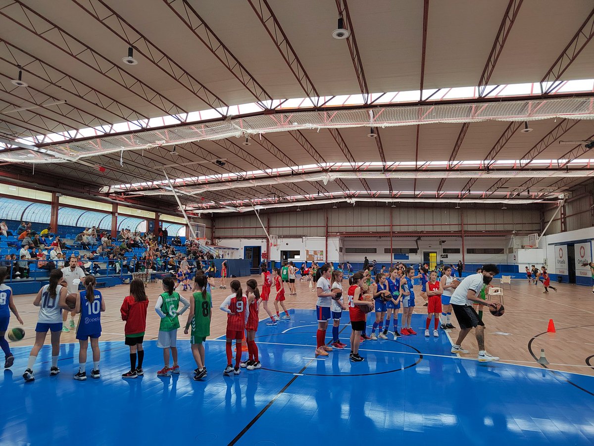 jituino's tweet photo. 🏀➡️ 1.Topaketa  2️⃣0️⃣1️⃣3️⃣
@BizkaiaBasket comienza los trabajos de cara a organizar el grupo de trabajo de Minibasket para la temp. 24-25
@OrtuellaUdala
@Basketbasko
@Formacionbasket https://t.co/9wmVEXnPX7