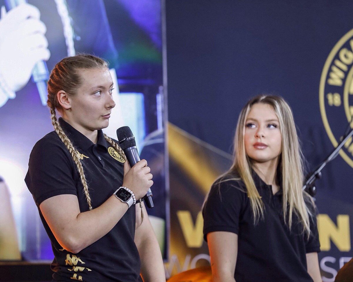 🎤 A fantastic afternoon at Robin Park Arena for our Women’s Season Launch! 

We heard from Head Coach Denis Betts, Head of Youth Development Genna Banks as well as some of our players. 

#WWRL