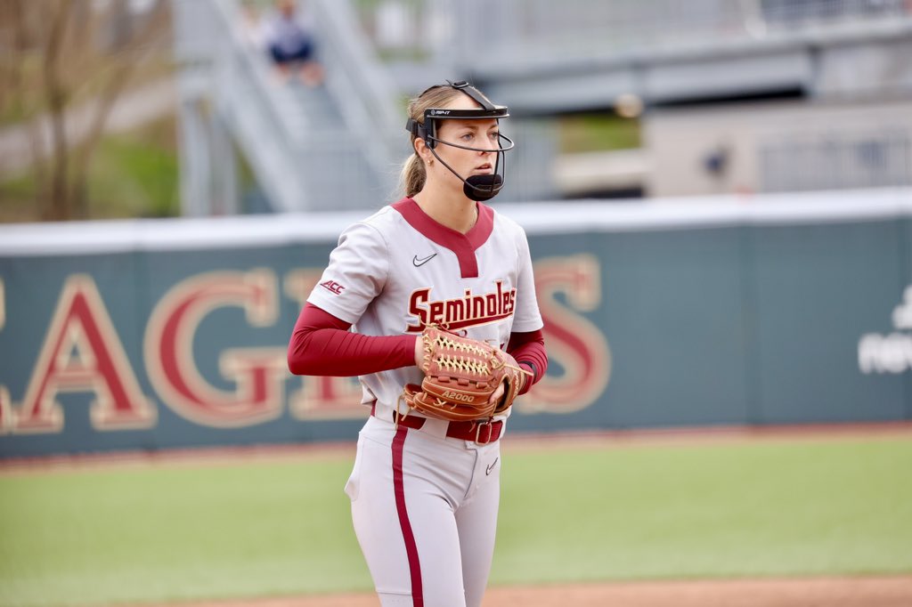 So far so good Emma has retired 6 straight to start the game. E2 | FSU 2 BC 0 #ALL4ONE