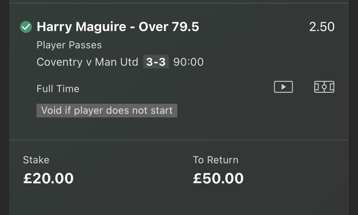 OddsUpClub's tweet image. Maguire finishes on 82 for a nice winner and United somehow blow a 3 goal lead 😂

+1.5 units 💰✅