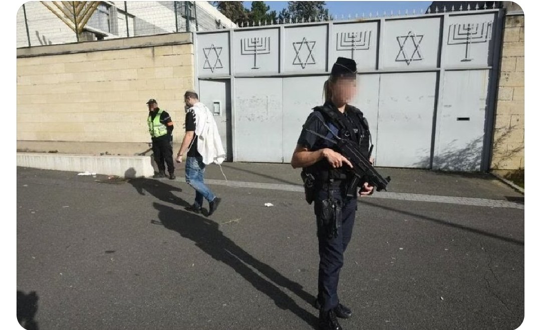 Pour la gauche le problème en France c'est l'islamophobie..
Alors que c'est les juifs qui se font tuer et les églises qui se font saccagées.
C'est plus que de l'aveuglement... C'est pathologique.
#BFMTV #cnews #FaceAHanouna #VivementLe9Juin