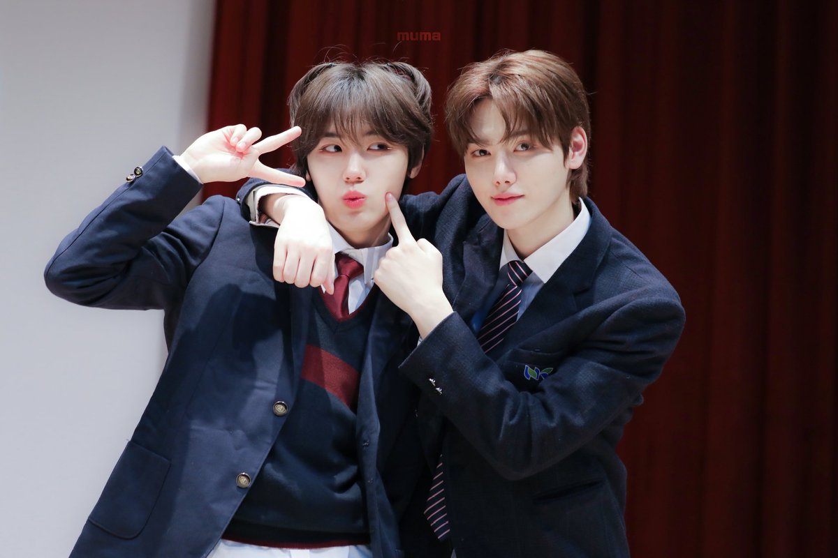 muma_81's tweet photo. 240421 크래비티 사웨 대면 팬싸인회

교복 미니즈😍😍

#CRAVITY #민희 #MINHEE #성민 #SEONGMIN #미니즈 https://t.co/KNkd7nU2K1