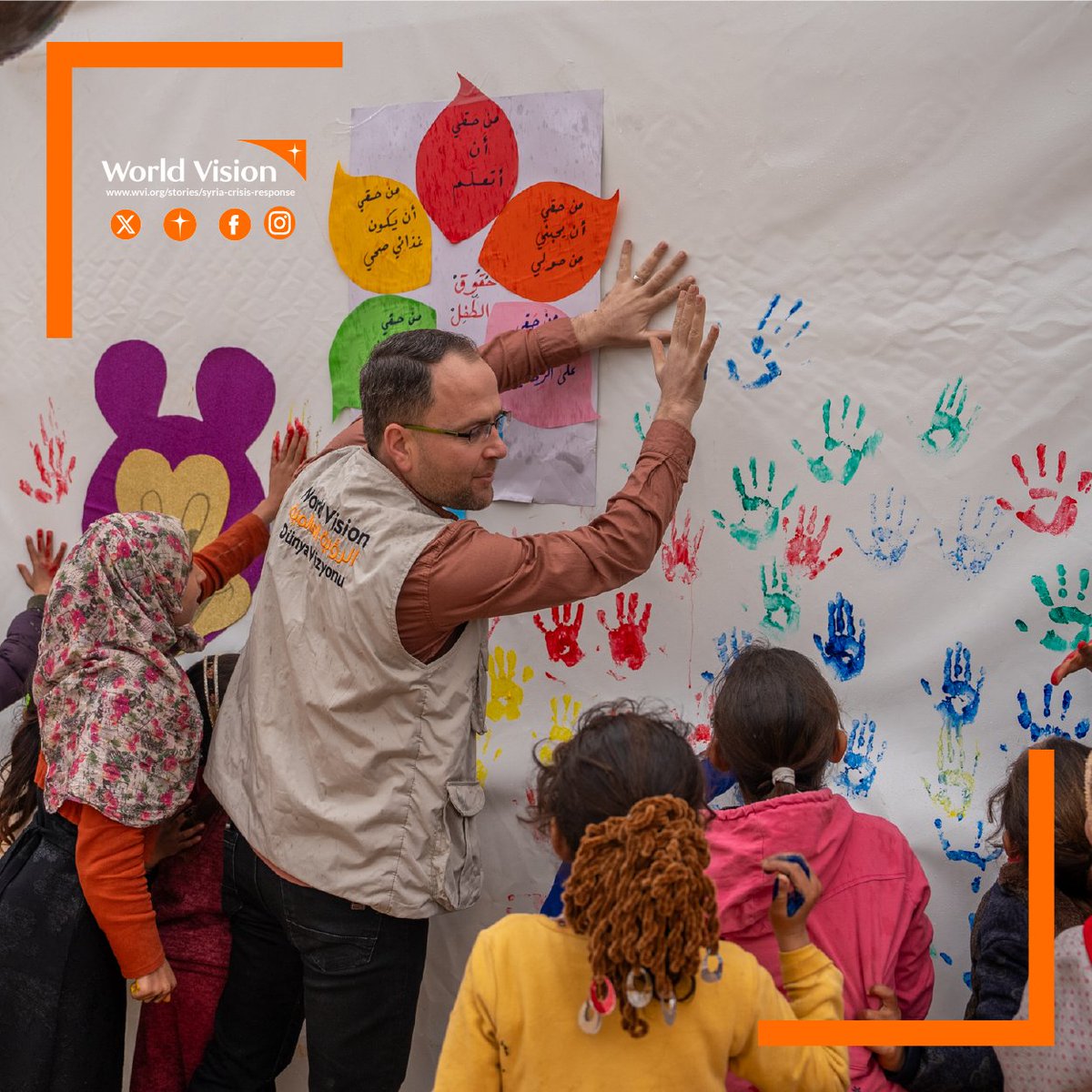 #Syria won't be defined by war alone! #Children in Syria deserve to experience the essence of childhood! Through @WorldVisionSR #education projects, hundreds of thousands paint the road to their bright future! @WorldVisionDe @WorldVisionAus