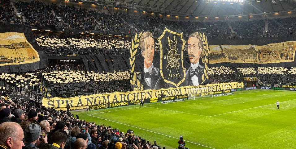 oavsettElin's tweet photo. Snyggt tifo kan man ge er men stavningen grabbar, stavningen đ #shitvapin #forzadif https://t.co/79MsgRTIjr