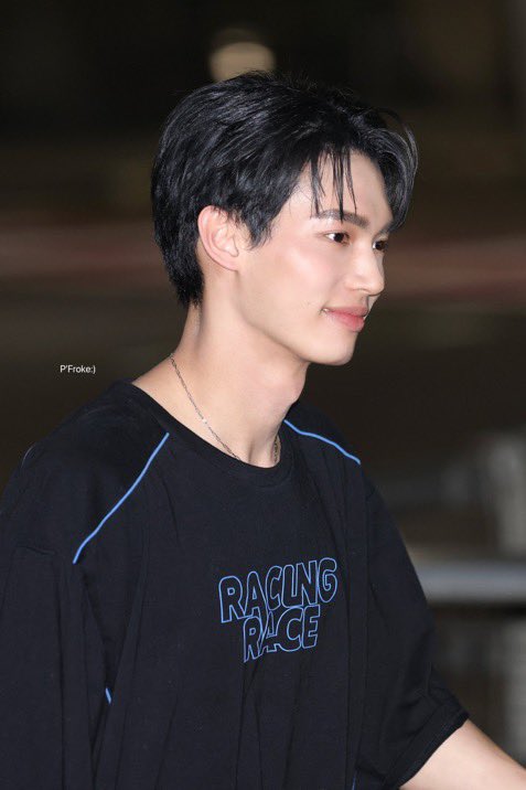 nitamtwJ21's tweet image. ยกให้เป็น 2 รูปที่ไม่ใช่งานในปี 2024 ของวินที่ชอบที่สุด 💚🐰

หล่อ สะอาด ละมุน ดูแล้วชื่นใจ ~ 

#winmetawin @winmetawin