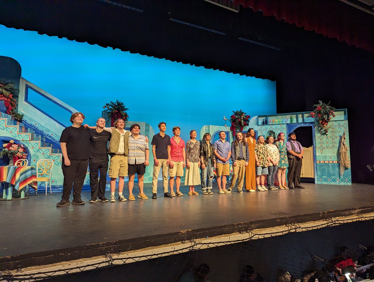 Today at 2pm is your last chance to see this amazing production of Mamma Mia as well as the talented group of seniors performing in it. Don't miss it!

Fhsdrama.booktix.net