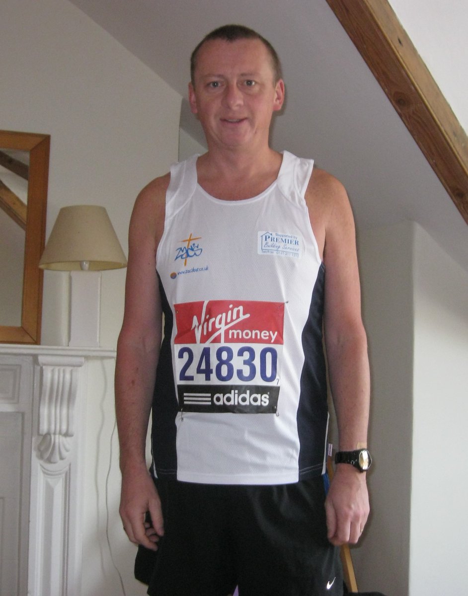 StuartBarnes66's tweet photo. Watching the marathon this morning brought back the memories of my own London marathon run back in the day (before I started breaking bones and collecting illnesses). In difficult times, it is a great reminder of all that is still good in the country. https://t.co/LtwBzcYyW4
