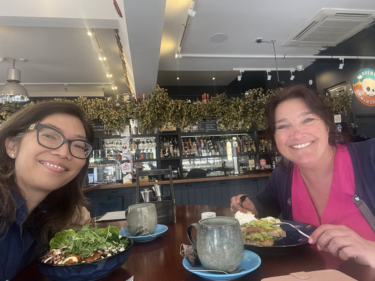 Tune in to <a href="/BBCCWR/">BBC Coventry & Warwickshire</a> <a href="/thelornashow/">Lorna Bailey</a> 

bbc.co.uk/sounds/play/li…

Had a wonderful catch up with this beautiful friend last weekend <a href="/thelornashow/">Lorna Bailey</a> who is down in Wembley today on her <a href="/BBCCWR/">BBC Coventry & Warwickshire</a> #lornalive broadcast FA Cup semifinals Skyblues <a href="/Coventry_City/">Coventry City</a> vs <a href="/ManUtd/">Manchester United</a>