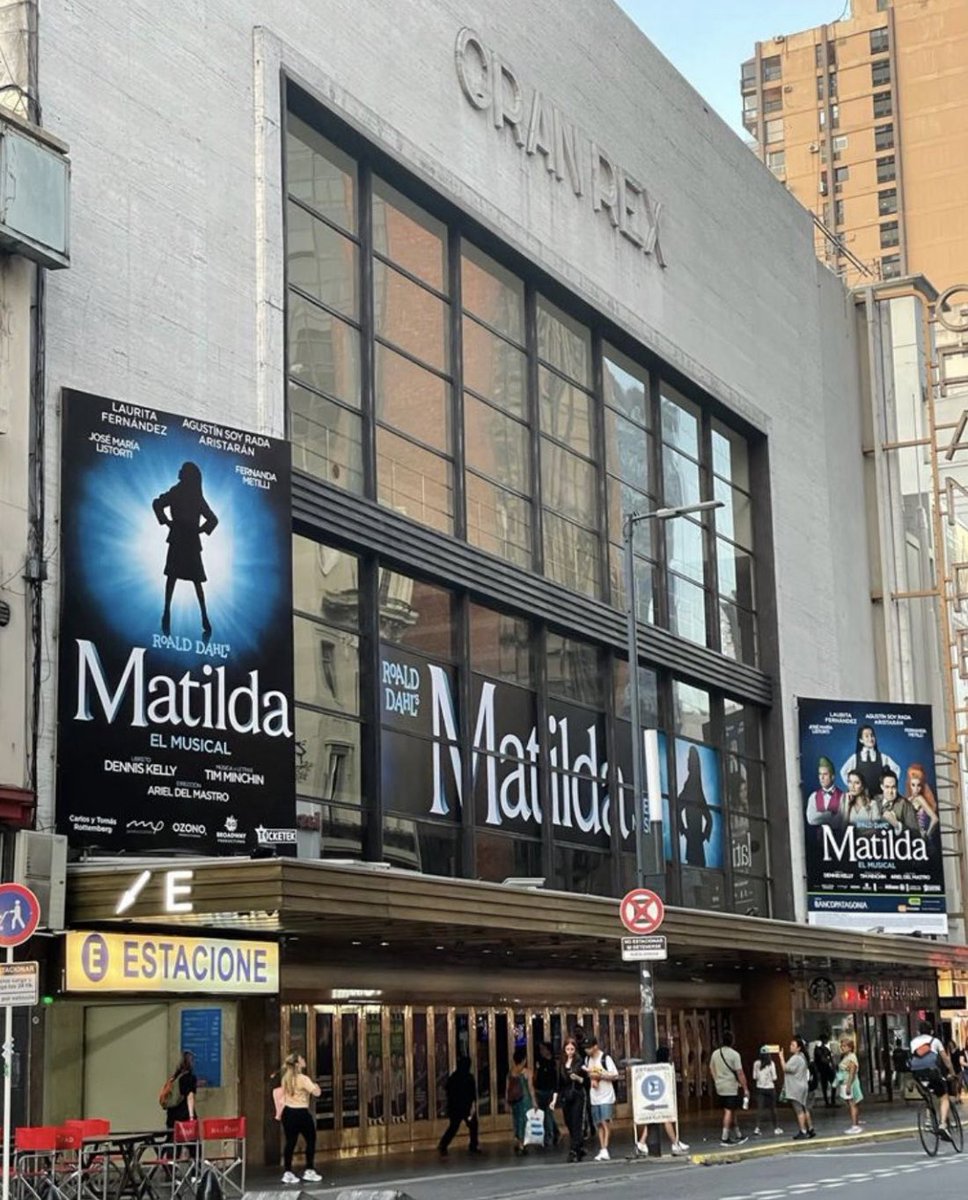 multiteatro's tweet photo. Si la marquesina de “Matilda” impresionó por su tamaño, la imponente del nuevo estreno 2024 la convierte en la más grande de la historia teatral de Bs. As.
Gracias al Sr. Andrés Cordero y colaboradores del teatro Gran Rex por apostar nuevamente a la mayor superproducción del año! https://t.co/DiDCPTPxRE