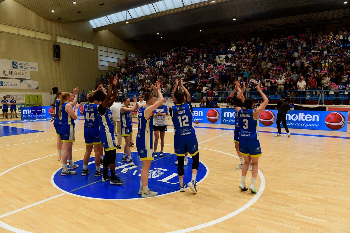 Increíble lo vivido ayer en la malata, toda una ciudad y comarca disfrutando de nuestro EQUIPO con la clasificación para el playoff @UniFerrol #graciasCuerpoTECNICO10 #graciasEQUIPO #graciasAficción gracias @BAXI_ES y patrocinadores #HumildadyTrabajo