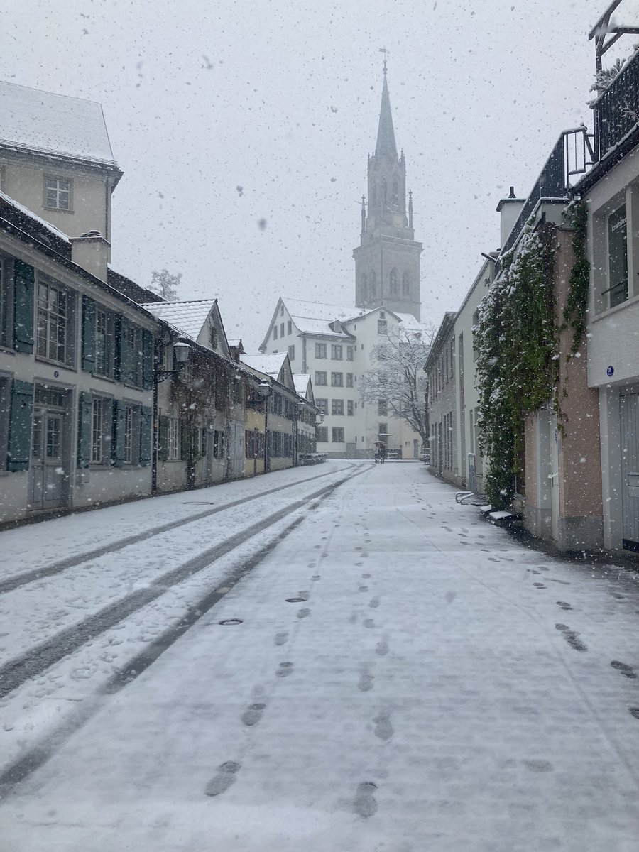 Chiron_60's tweet photo. Winter made a small comeback here❄️ #stgallen https://t.co/0RqPMzFKz7