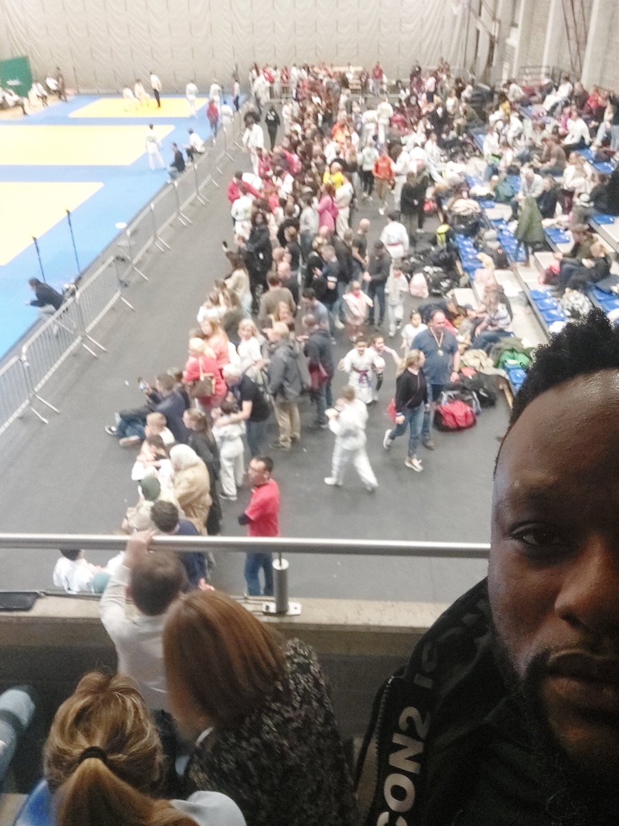 Déjà dans la salle pour le championnat de BELGIQUE