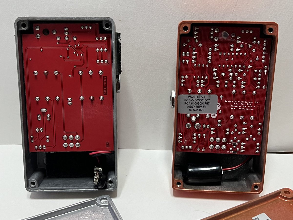 SDMF_Inc's tweet photo. 旧モデル
MXR
ZW90 Wylde Phase
と
今回の
MXR
Wylde Audio Series
WA90 Phase
を比較。
やはり
トーンの明るさから来るクリアさ
故の音の抜け感は気持ち良い✨
音量が少し上がるのと、
揺れの速さはほぼ同じ。
@JimDunlopJP @moridaira_mi
#ZakkWylde #ザックワイルド
#MXR #WA90 #Phase https://t.co/I4alheyWA7