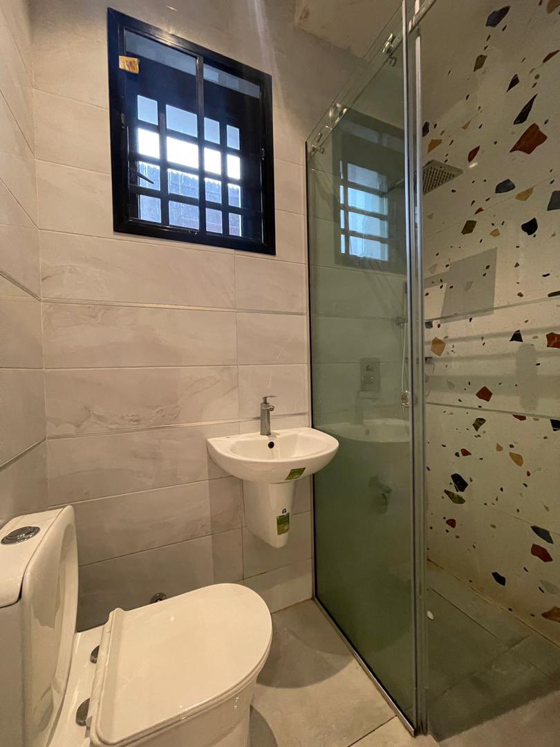 Macjude's tweet photo. Just out!✨✨
To let💥
A superb, exquisite lekki standard newly built Mini flat downstairs. 
Facilities includes…

2toilet and 2bath,
Smoke extractor,
Air condition,
Gas cooker,
Screeded walls,
Very beautiful doors,
POP,
All-round tiles,
Water heater, 
Prepaid meter
And car park https://t.co/FoTTOYxBi8