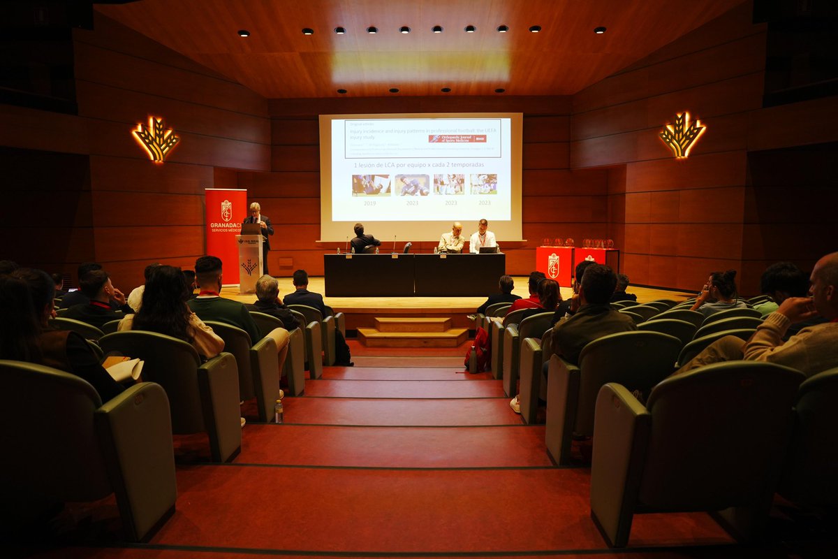 GranadaCF_Salud's tweet photo. 🥼❤️✅

Celebrado el II Congreso de la Salud al Rendimiento, organizado por los Servicios Médicos del Granada CF.

🔗 https://t.co/0gNWNqOIwo

#𝙎𝙖𝙡𝙪𝙙𝙂𝙧𝙖𝙣𝙖𝙙𝙖𝘾𝙁 🇦🇹 https://t.co/8kDSIvEhXB