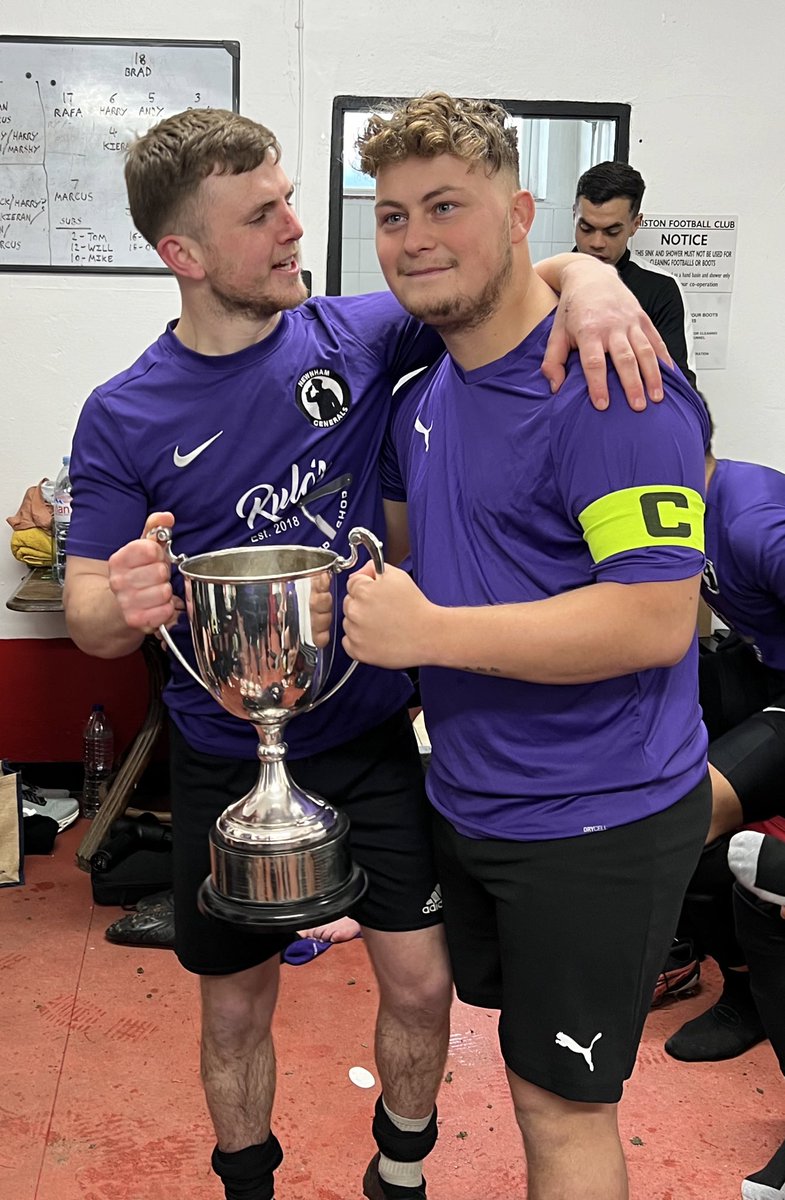 A solid performance today from the generals against a strong <a href="/RoystonRoversFC/">Royston Rovers FC</a>. It’s always a good contest but we come out 2-1 winners to take home the trophy 🏆.

Well played, Royston. All the best for the rest of the season.

Goals from:

Bingy ⚽️
<a href="/Ardened1/">Ned</a> ⚽️

#UTG 💜