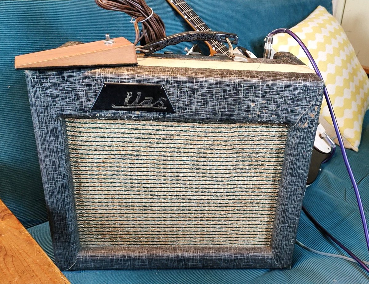 ikisugita_DIY's tweet photo. #MNG #SUPRO #AMP
キタキタタタタタタタ!!!
ほぼスプロアンプ来ました!
めちゃ可愛いやん😀
フルオリでチューブはRCA https://t.co/HtTwZOwkIg