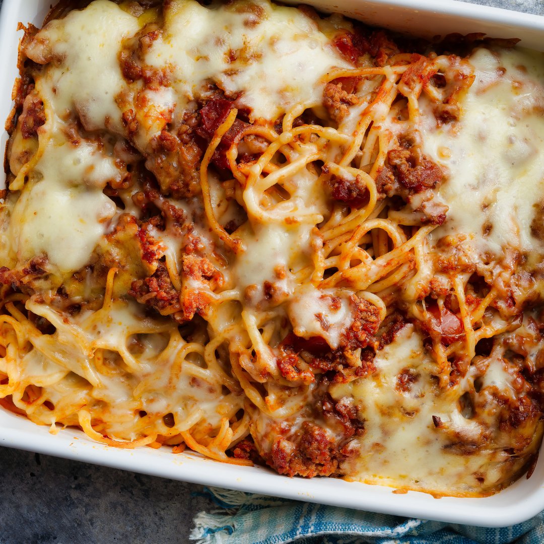 Our spaghetti is perfect for creating hearty and delicious family meals, like this mouthwatering spaghetti pasta bake. With its firm texture and perfect shape, Marshalls Spaghetti holds up beautifully in the oven, delivering a satisfying bite in every forkful!