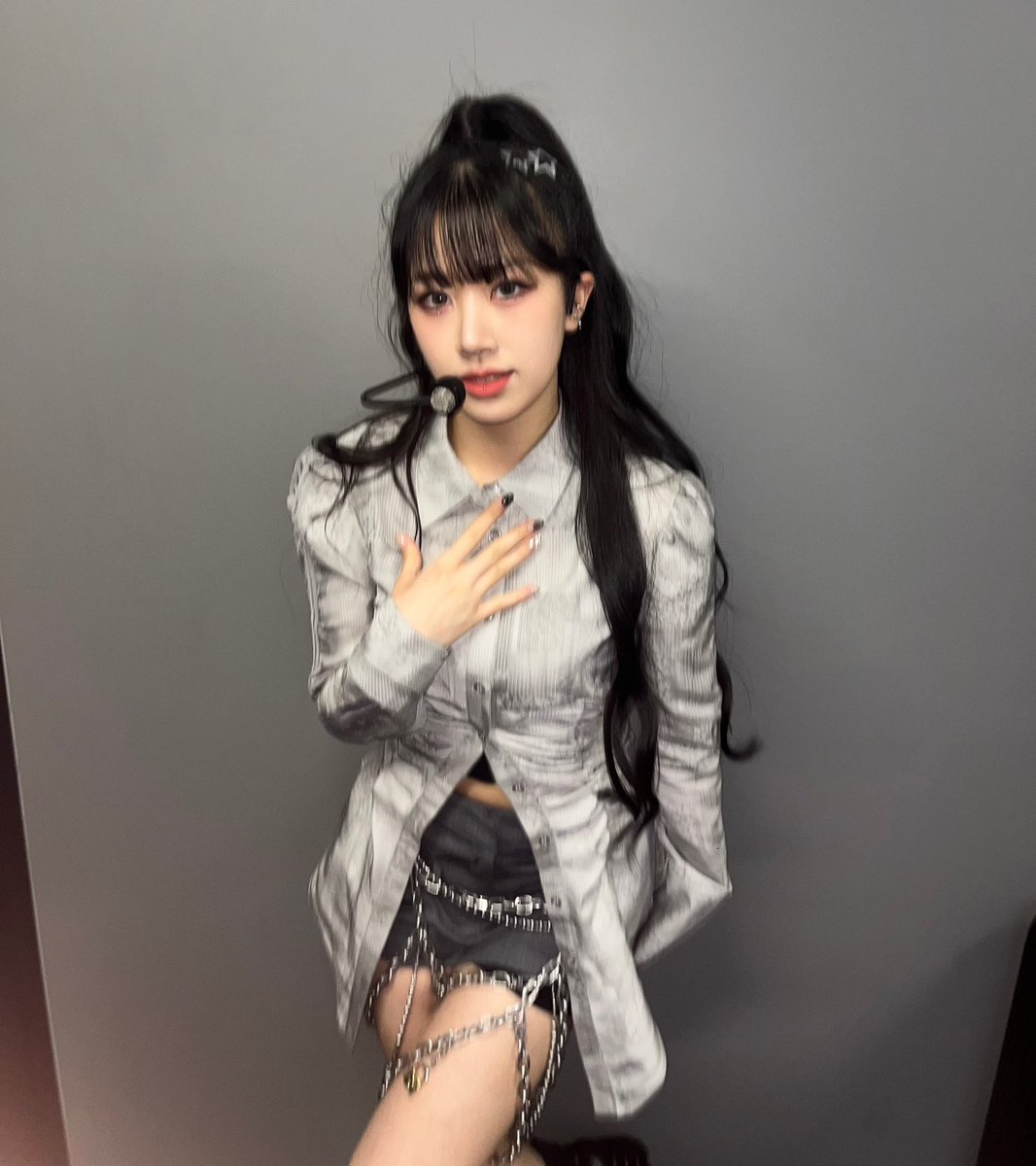 tzulingfiles's tweet photo. 📸 : bstage update (240421)

#ViV #비브 #TZULING #쯔링 https://t.co/Tki7me2srr