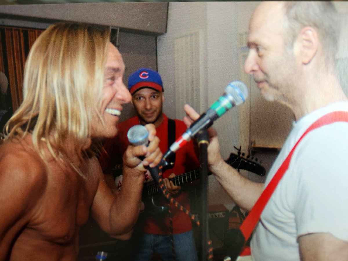 RoadRecovery's tweet photo. Happy Birthday @Iggypop! Two old friends who came together for the first time live on stage at our #RoadRecovery Benefit Concert in 2009 honoring the resilient @WayneKramer. 📸: Tracy Ketcher || #newvalues #iggypop https://t.co/Ek7Q6ODo4W