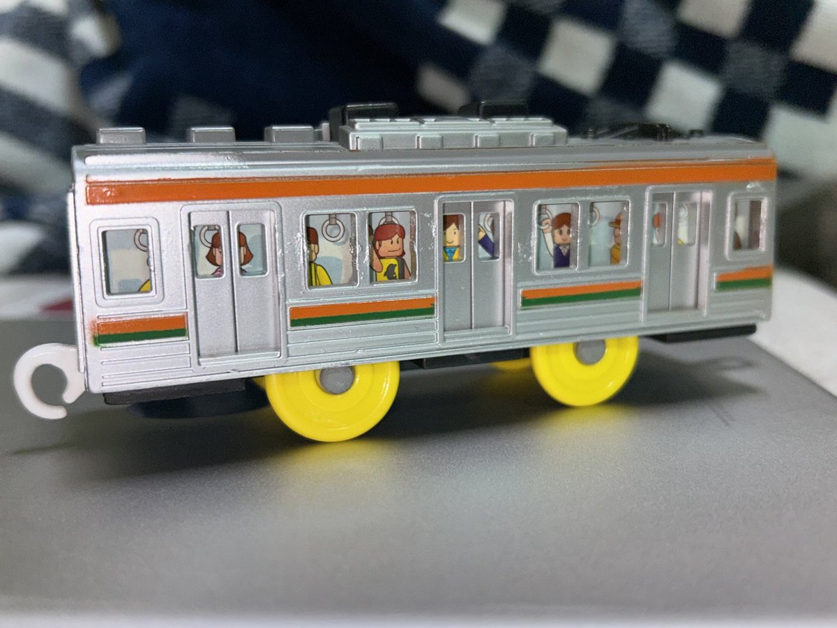 改造プラレール 211系の中間車をドア開閉から作りました！ これで