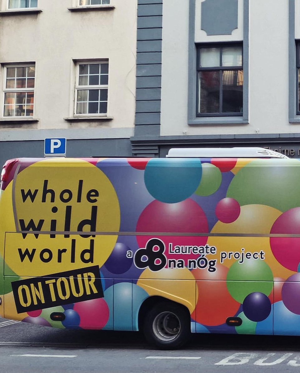 A huge thank you to @PForde123 and the @KidsBooksIrel and @LaureatenanOg teams. I had a wonderful experience on the #wholewildworld tour. What a joyful and playful way to celebrate children’s books! Watch out for the bus next week as it makes its way to Mizen Head. 🚌🚌🚌