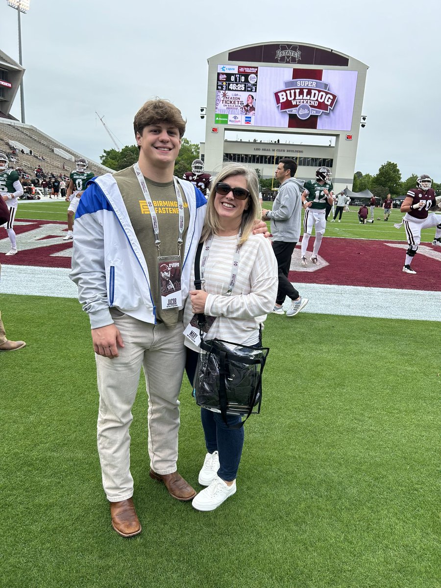 Had a great visit with @HailStateFB yesterday. #HailState @1rebelfootball @RecruitTheHills @AL7AFootball @JohnDavidLivin3 @CoachLundberg @HallTechSports1 @RecruitTheHills