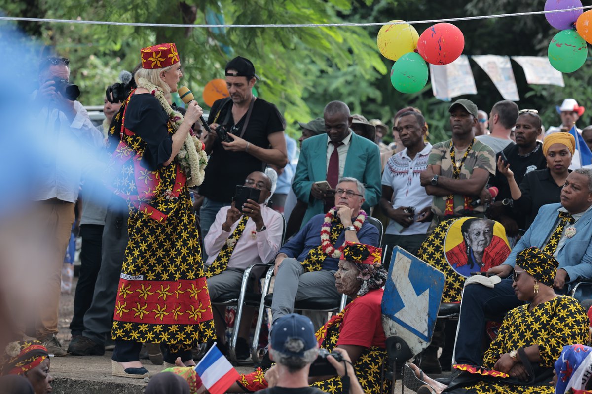 Il y a un lien évident entre la délinquance et l'immigration. Et à cause de cette immigration et de cette insécurité, Mayotte est devenue, pour beaucoup d'entre vous, invivable !