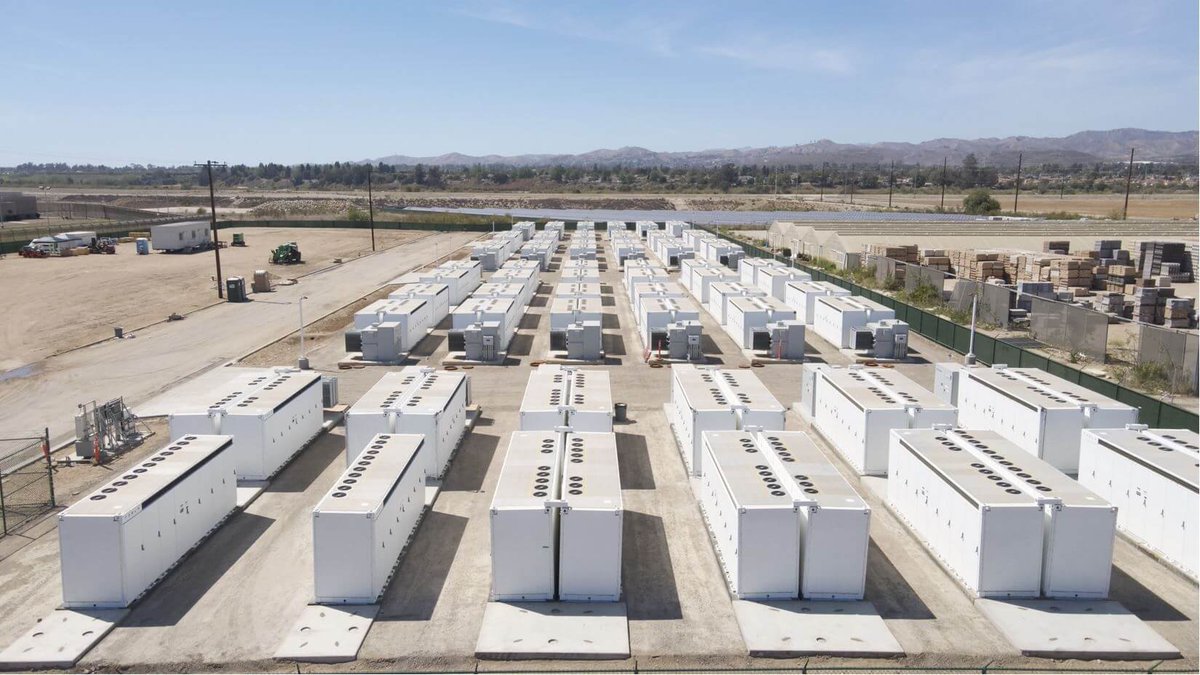 Good morning with good news: US will double battery storage in 2024! The US battery storage boom will add 15.5 GWs in 2024. Batteries will jump from 15.4 GW to 30.9 GW in one year!

Battery boom is much bigger than the AI demand "surge" of ~18 GW by 2030.
eia.gov/electricity/mo…