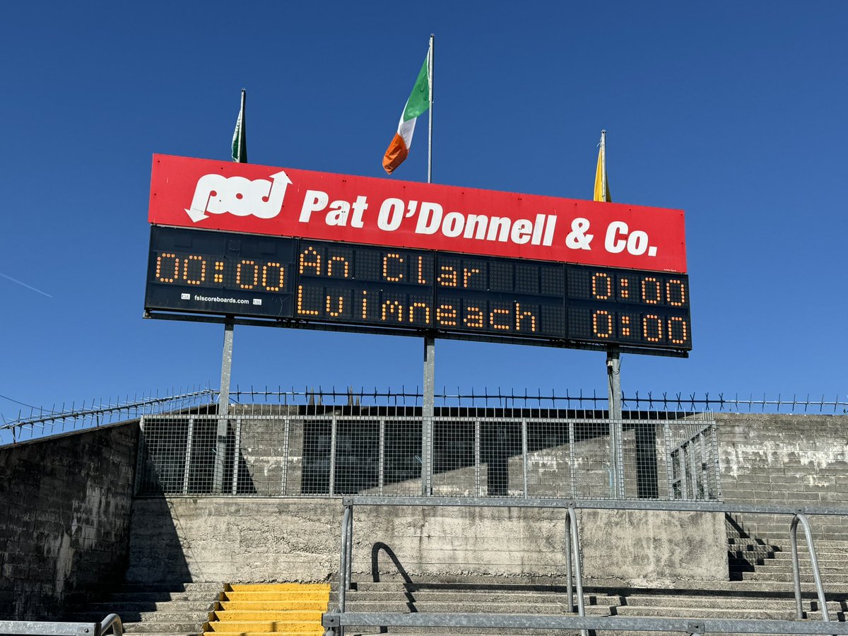 Sunny day in Ennis today, Clare v Limerick in the Munster GAA Senior Hurling Championship, throw in here is at 14:00. Watch us Live on RTÉ 2