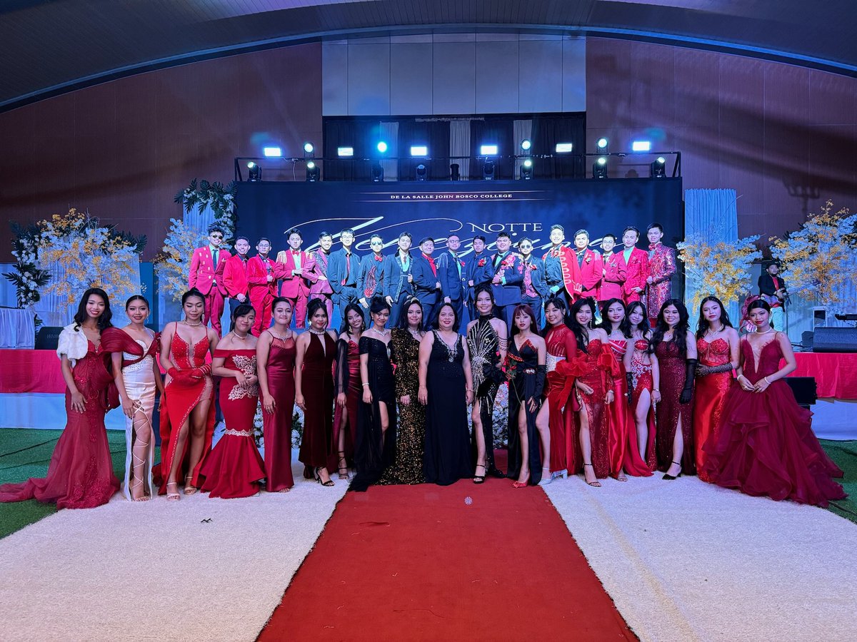 12fmexplorers's tweet photo. BIBO FLORENCIO
~ 𝑵𝒐𝒕𝒕𝒆 𝑽𝒆𝒏𝒆𝒛𝒊𝒂𝒏𝒂 ~ https://t.co/QXGACx5qtb