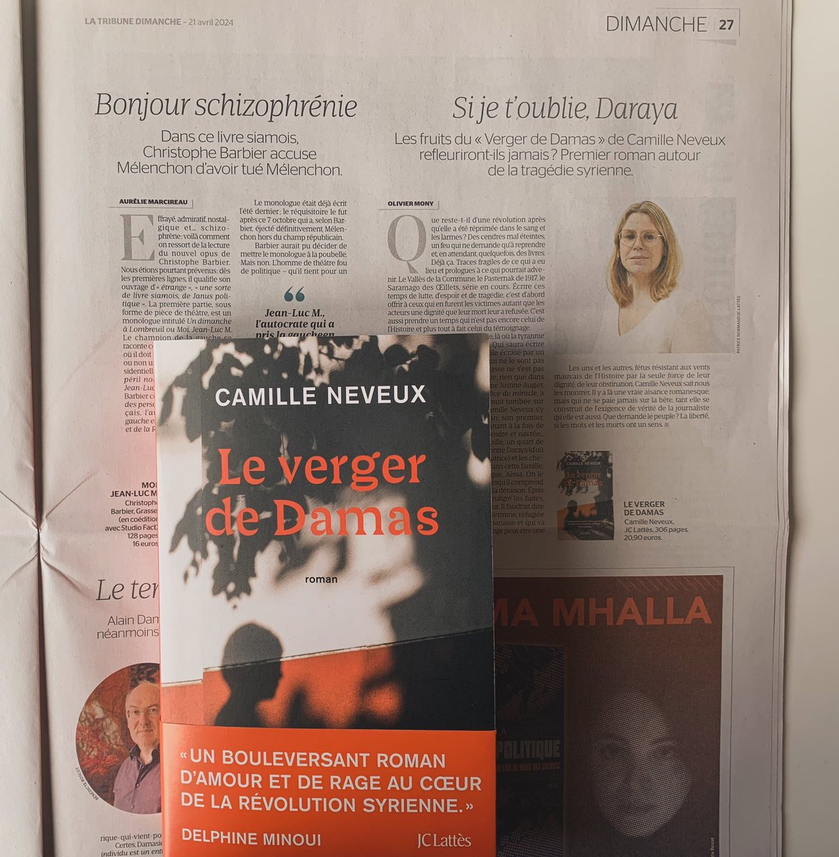 « Un roman impressionnant à la fois de fluidité narrative et d’humanité tendre et navrée »🧡 Merci <a href="/OlivierMony/">Olivier Mony</a> et <a href="/LaTribune/">La Tribune</a> Dimanche pour ces mots si justes et si précieux posés autour du Verger de Damas ! <a href="/editionsLattes/">Éditions JC Lattès</a> <a href="/PontasAgency/">Pontas Agency</a> <a href="/GhaeesCh/">Ghaees ALSHORBAJY</a> #Syrie #fiction #Daraya