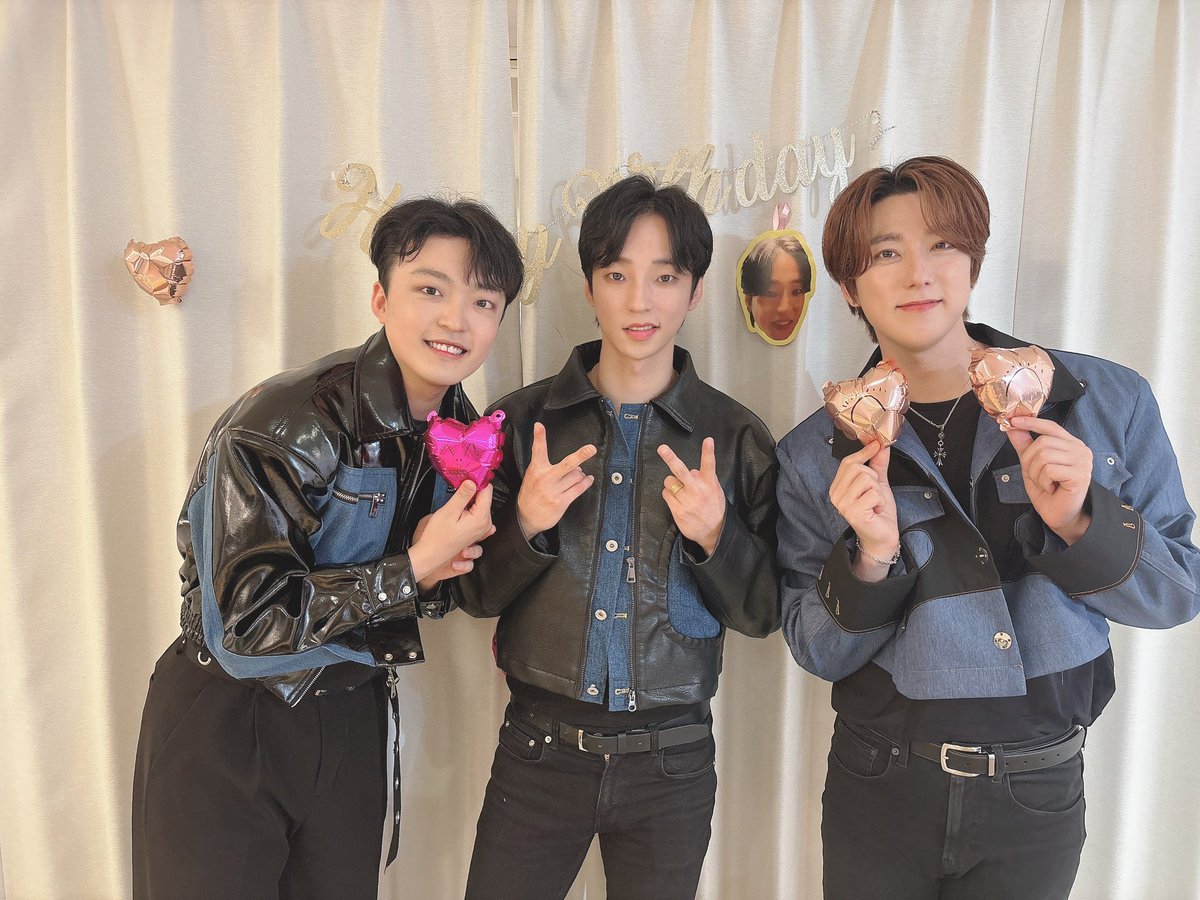 RE_LIVE_HALL_jp's tweet photo. ๐ค#Mfect๐ชฝ
ๆฌๆฅ4/21ไปใทใผใบใณๆๅพใฎใฉใคใใ่ถใใใใ ใใใใใจใใใใใพใใ๐ฅบ
ใใใใใMFECTใฎๅฟๆดใใใใใ้กใ่ดใใพใโฃ๏ธ
ใพใRE:LIVEใง็ใใพใใๅพ
ใกใใฆใใใพใโบ๏ธ๐
@mfect_official
#์ ํํธ #RE_LIVE https://t.co/D2UCUUwOux
