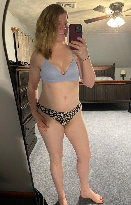 Good morning 😃🌞☀️ sunday fun day! https://t.co/eCzDyfeNoQ