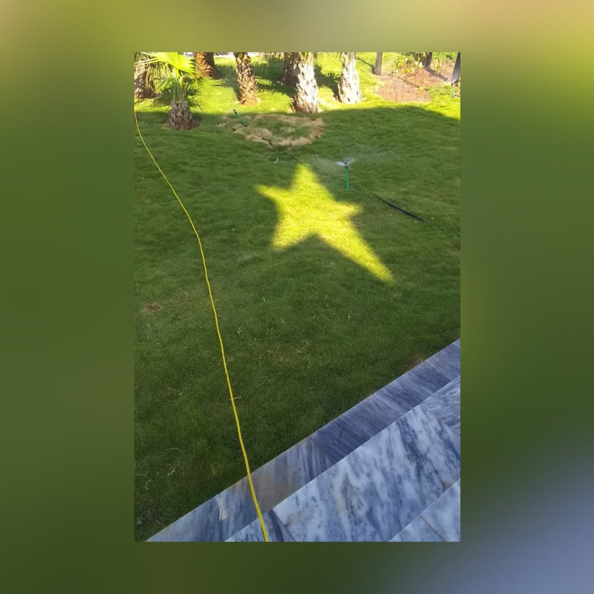 He recibido este bello mensaje, que comparto con amor a la patria y la Revolución, la estrella solitaria #CubaVive Mire qué belleza de foto: el sol a través de la estrella de la escultura a la bandera en la Tribuna Antimperialista. Estrella verde olivo....REVOLUCIÓN x SIEMPRE!!!