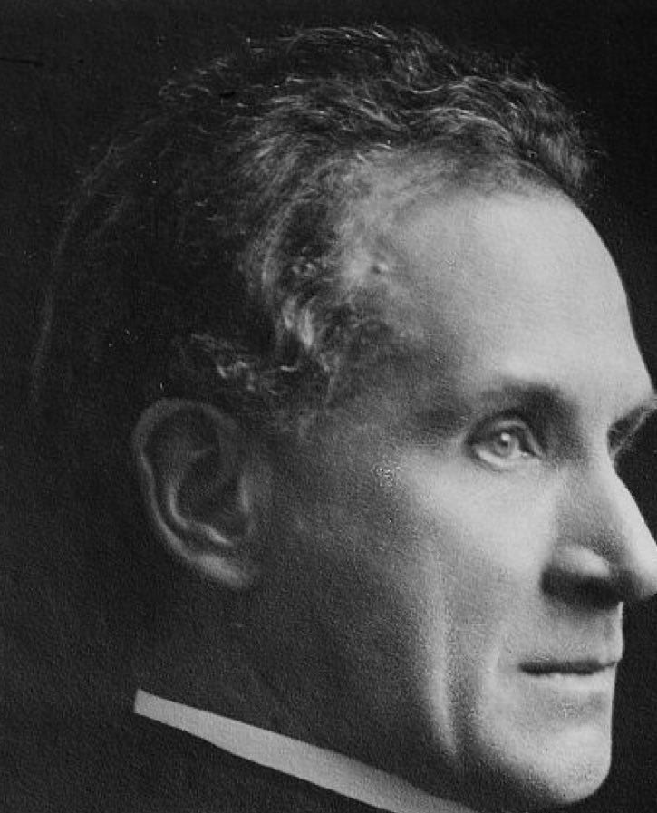 Born today,1869 Herbert Atkinson Barker, Eng manipulative surgeon. Developed a highly successful technique, specialising in knee &amp; other joints both with sportsmen &amp; the public. Advocated avoidance of surgery. However, his methods were never formally approved by the medical est.