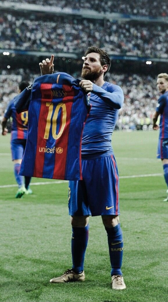 AlbicelesteTalk's tweet photo. Lionel Messi - The king of El Clasico 👑 

• Most goals in history (26)
• Most assists in history (14)
• Most assists in one season (5)
• Most free kicks in history (2)
• Most hat-tricks in history (2) 
• El Clasico top scorer in multiple competitions.
• Most successful dribbles completed in history.
• Most key passes in history.
• Most big chances created in history.