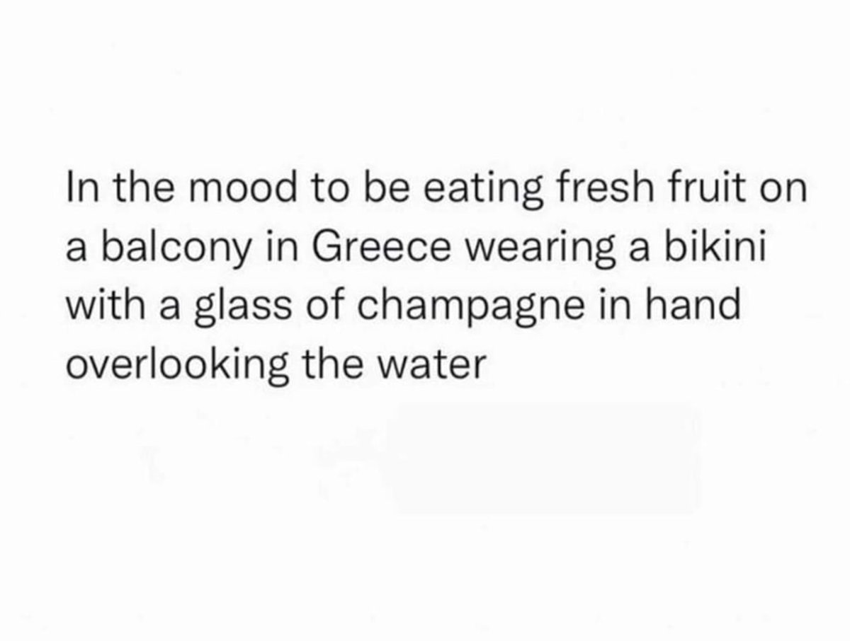 👙🥂☀️