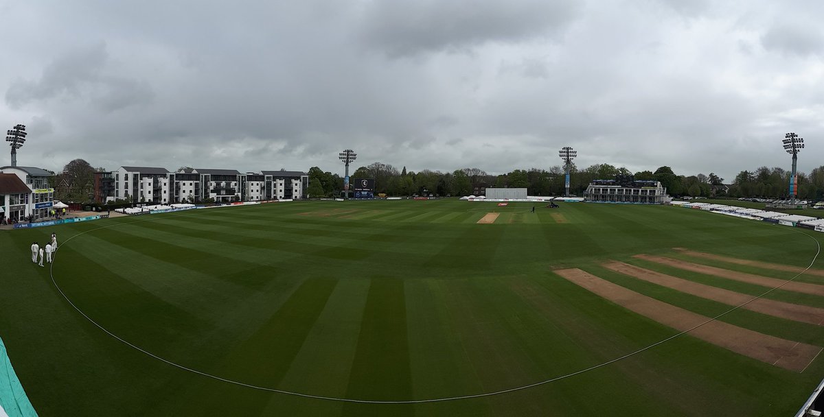 pd_j2's tweet image. Summer came and went. Winter's now back ❄🏏❄