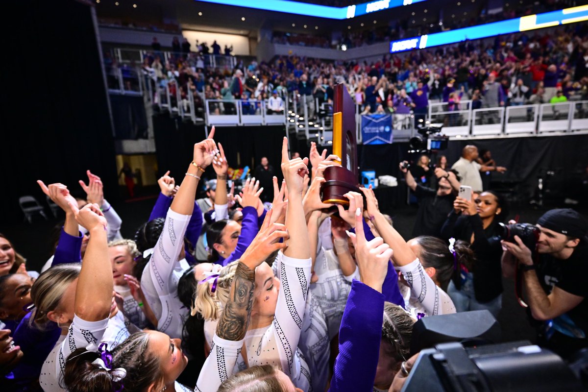LSU Gymnastics tweet media