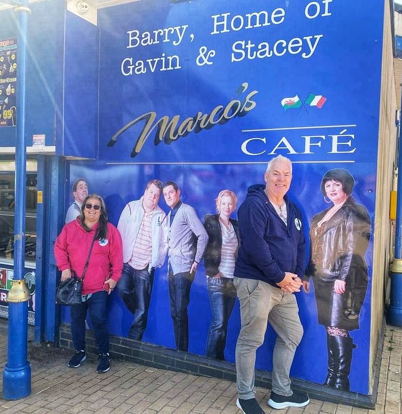Fun times at #BarryIsland. A trip down memory lane with @CampersDolittle 😀 I used to visit as a kid and it was great to be back! Home of the TV Gavin and Stacy too! Have you been to Barry Island? #visitwales #Barry #funtimes