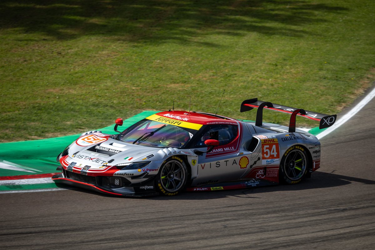 2 hours down ✅ at #6HImola Take a look at where we are on track ⬇️ LMGT3 P2 - #55 Vista @AFCorse P15 - #54 Vista @AF Corse @FIAWEC #WEC #Ferrari296GT3 #FerrariEndurance #FerrariRaces