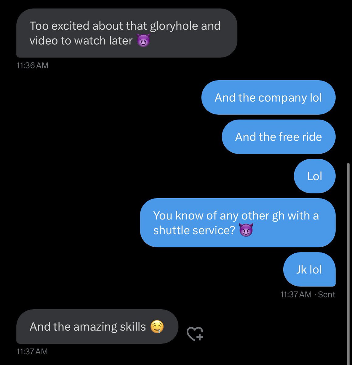 hawaii_local808's tweet photo. Still can’t believe this dick delivery actually worked out 🥵 Holding two big dicks and sucking them back and forth is a dream cum true 🤤 You ever heard of a #gloryhole shuttle service? Rate me 5 stars please ⭐️⭐️⭐️⭐️⭐️ 😂😈 Editing and posting soon 😏 https://t.co/j7ADyTybXu