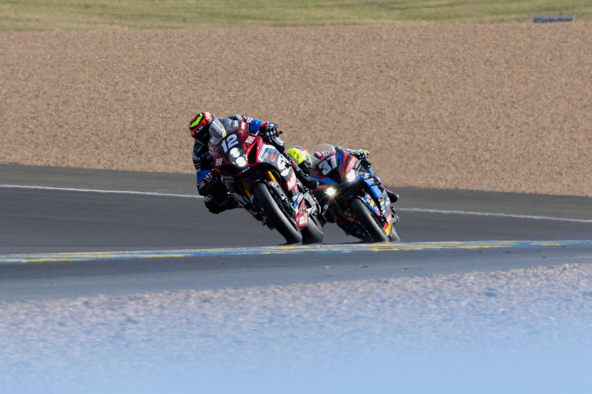 Yoshimura SERT Motul remporte la 47e édition des 24 Heures Motos
Plus d'infos👉shorturl.at/gDRU2

<a href="/FIM_EWC/">FIM EWC</a> <a href="/Yoshimura_SERT/">Yoshimura_SERT_Motul_official</a> <a href="/greggblack/">Gregg Black</a> <a href="/etiennemass/">Etienne Masson #155</a> <a href="/danlinfoot/">Dan Linfoot</a> 
#FIMEWC #Suzuki #24hMotos