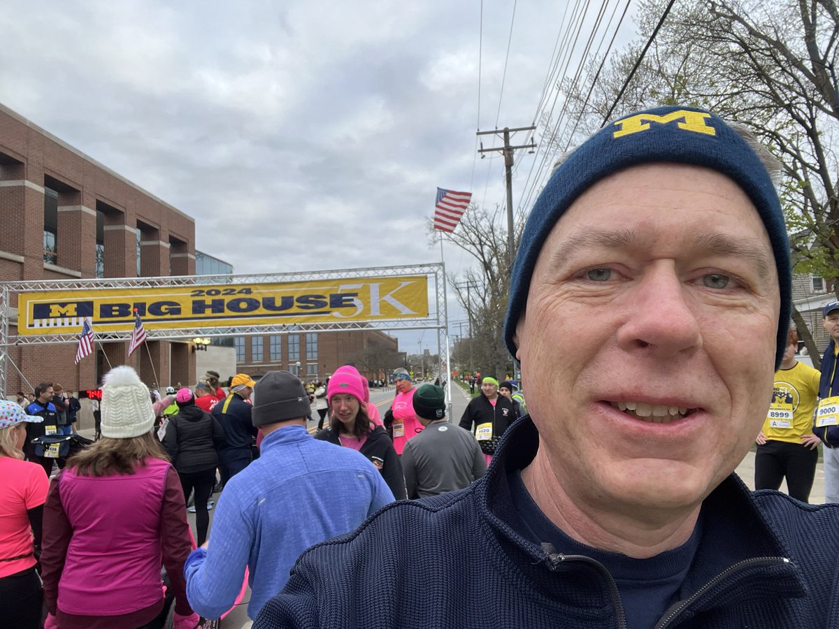 DavidJHam's tweet photo. Ran the #BigHouse5K today! #GoBlue https://t.co/QEHmM0t0T6