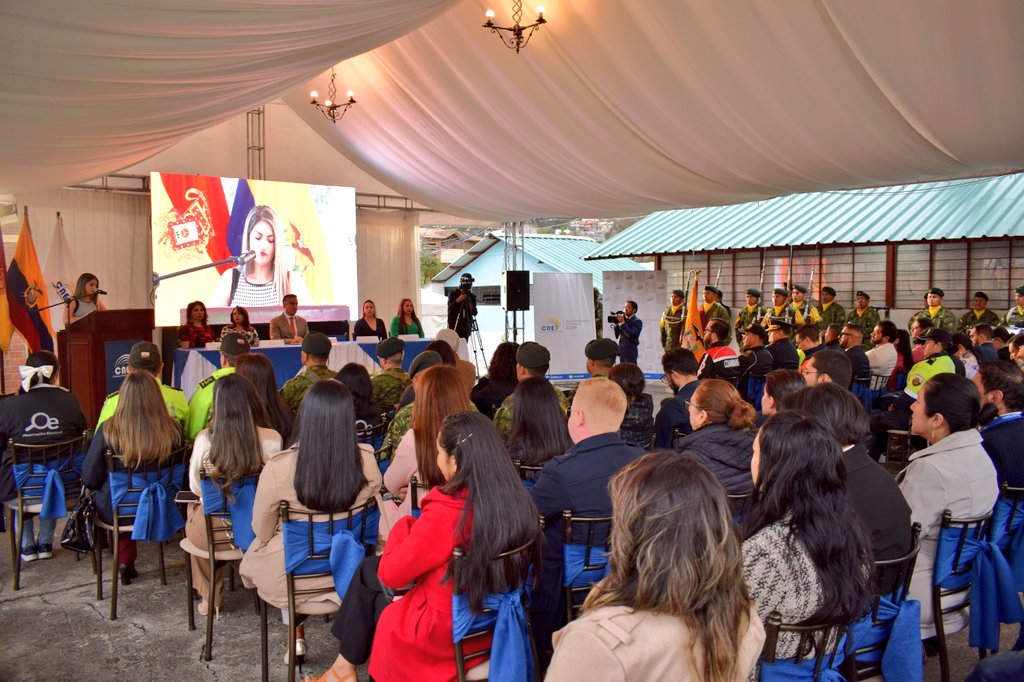 🗳 Damos inicio a esta fiesta democrática, un momento importante para los ciudadanos que marca el comienzo de un nuevo capítulo en la historia del Ecuador 🇪🇨. Celebramos los valores democráticos que nos unen: ✅La libertad. ✅La igualdad ✅La participación @CNEAzuay @cnegobec