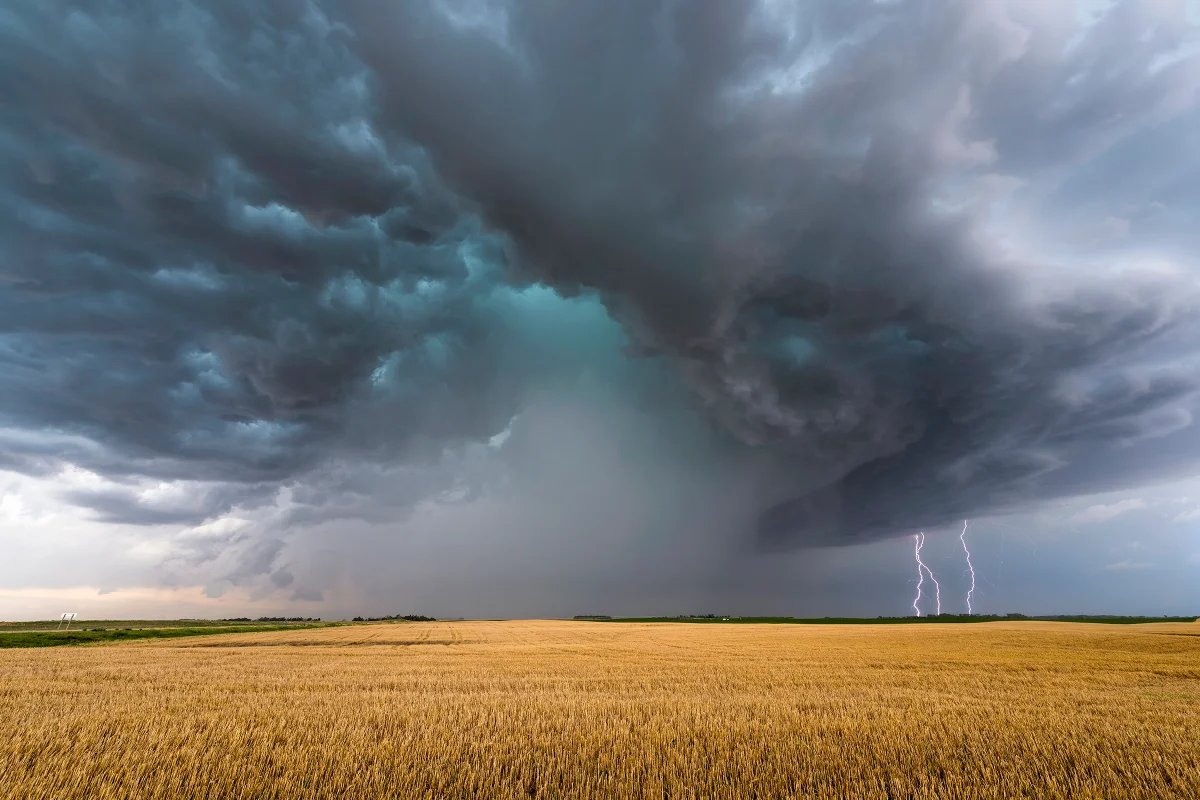 There's been a lot of discussion about 'cloud seeding' after the Dubai floods. Cloud seeding involves manipulating clouds to produce more rain. Science fiction? Not at all - it's 200 years old & even been used in warfare. It's use could be a blessing or a curse...