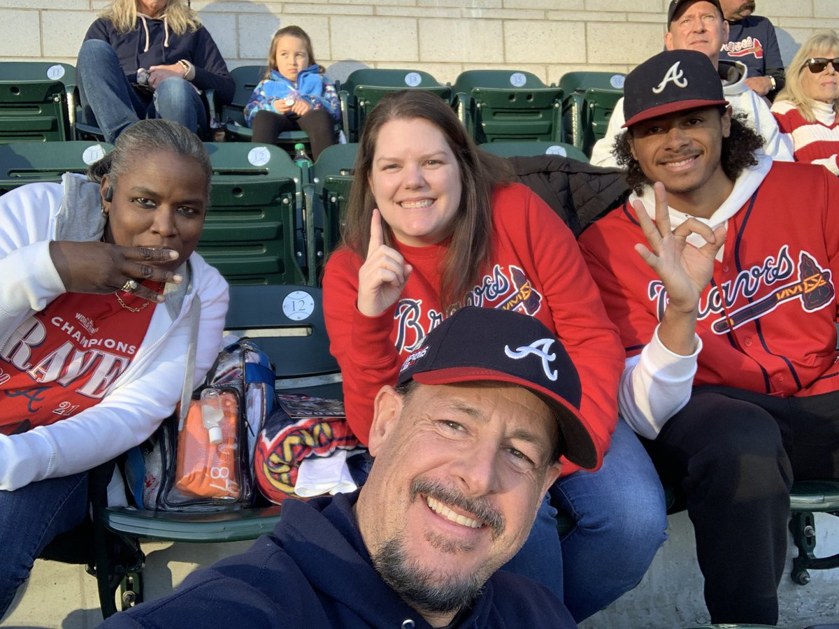 Chevelta tweet media