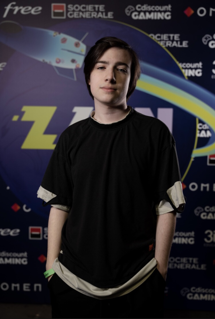 Avec <a href="/Taak_Tm/">Taak</a>, on cherche un endroit pour bootcamp pour la #ZLAN2024 
Hésitez pas à me dm !